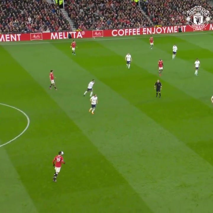 2026世界杯投注官方网站-四年前的今天，37岁的C罗上演帽子戏法，帮助曼联3-2战胜热刺